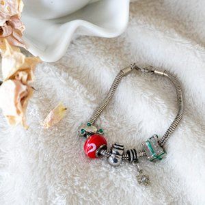 🎉 XMAS snowflake charm bracelet